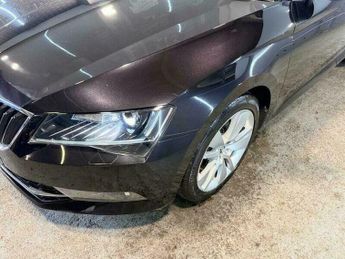 Skoda Superb 2.0 TDI SE L Executive DSG Euro 6 (s/s)