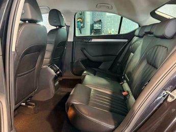 Skoda Superb 2.0 TDI SE L Executive DSG Euro 6 (s/s)