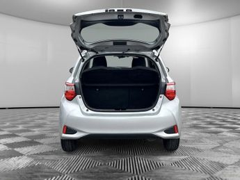 Toyota Yaris VVT-I ICON TECH