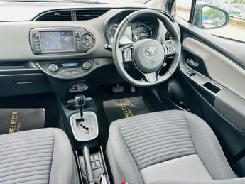 Toyota Yaris VVT-I ICON TECH