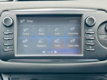 Toyota Yaris VVT-I ICON TECH