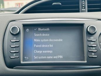 Toyota Yaris VVT-I ICON TECH