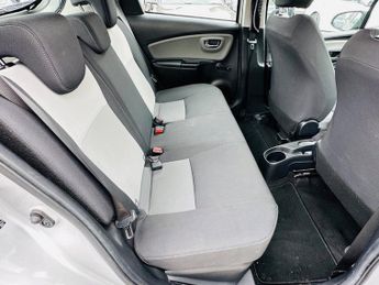 Toyota Yaris VVT-I ICON TECH