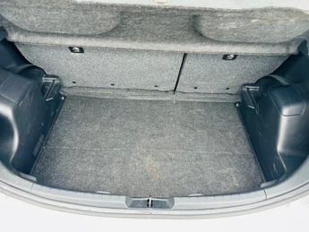 Toyota Yaris VVT-I ICON TECH