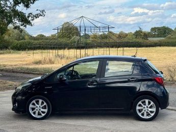 Toyota Yaris 1.5 VVT-h Excel E-CVT Euro 6 5dr (15in Alloy)
