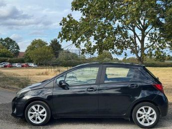 Toyota Yaris 1.5 VVT-h Excel E-CVT Euro 6 5dr (15in Alloy)