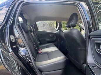 Toyota Yaris 1.5 VVT-h Excel E-CVT Euro 6 5dr (15in Alloy)