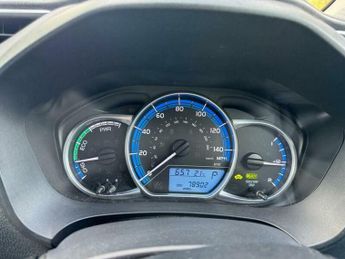 Toyota Yaris 1.5 VVT-h Excel E-CVT Euro 6 5dr (15in Alloy)