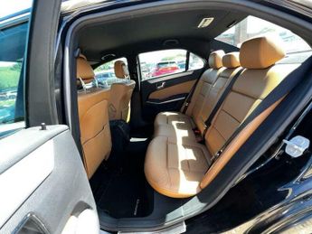 Mercedes-Benz E Class 3.0 E350 CDI V6 BlueEfficiency Sport G-Tronic Euro 5 4dr