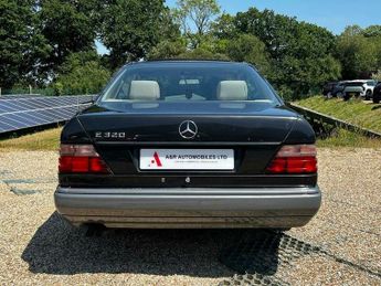 Mercedes-Benz E Class 3.2 E320 2dr