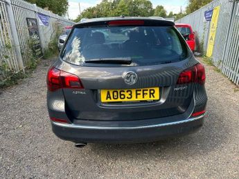 Vauxhall Astra 2.0 CDTi SE Sports Tourer Auto Euro 5 5dr