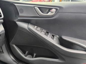Hyundai Ioniq SE CONNECT