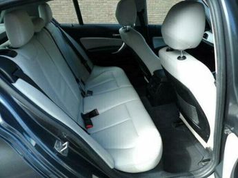 BMW 1 SERIES 116i SE 1.6 AUTOMATIC 5 Door
