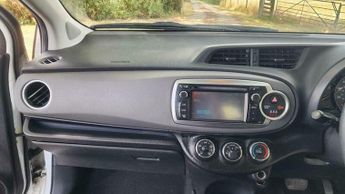 Toyota Yaris 1.33 Dual VVT-i TR Multidrive S Euro 5 5dr
