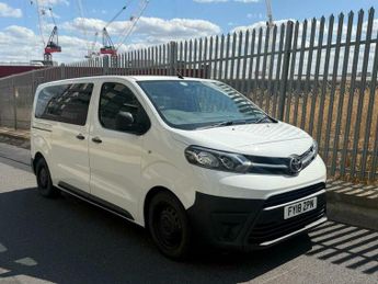 Toyota Verso 1.6D Medium MPV MWB Euro 6 (s/s) 6dr (9 Seat)