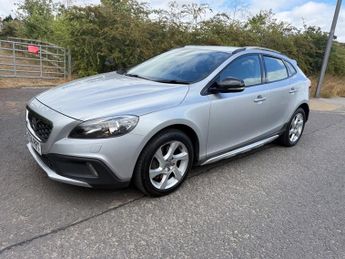 Volvo V40 D3 CROSS COUNTRY SE NAV