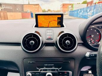 Audi A1 TFSI S LINE