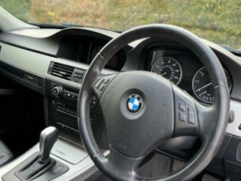 BMW 3 SERIES 2.0 318i SE Business Edition Steptronic Euro 5 4dr
