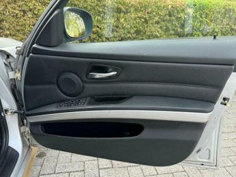 BMW 3 SERIES 2.0 318i SE Business Edition Steptronic Euro 5 4dr