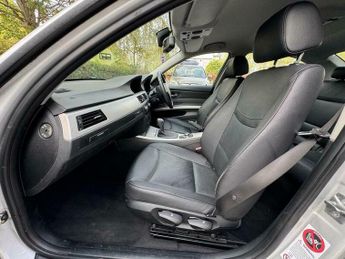BMW 3 SERIES 2.0 318i SE Business Edition Steptronic Euro 5 4dr