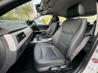 BMW 3 SERIES 2.0 318i SE Business Edition Steptronic Euro 5 4dr