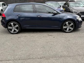 Volkswagen Golf 1.6 TDI BlueMotion Tech SE DSG Euro 5 5dr 103BHP