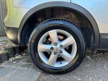 Nissan Qashqai 2.0 Acenta CVT 5dr