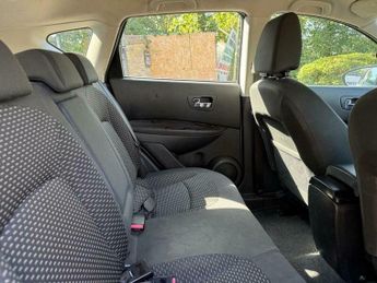 Nissan Qashqai 2.0 Acenta CVT 5dr