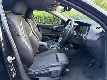 BMW 1 SERIES 118i SPORT