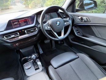 BMW 1 SERIES 118i SPORT