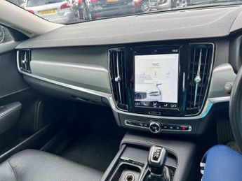 Volvo S90 2.0 D4 Momentum Auto Euro 6 (s/s) 4dr