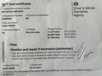 Ford Fiesta ZETEC 14 SERVICE STAMPS+TWO KEYS