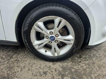Ford Focus 1.6 Zetec Powershift Euro 5 5dr