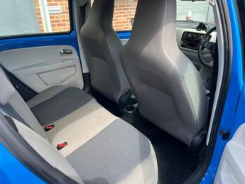 Volkswagen Up 1.0 Move Up! ASG 5DR