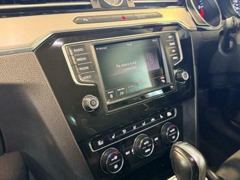 Volkswagen Passat 2.0 TDI BlueMotion Tech GT DSG Euro 6 (s/s)