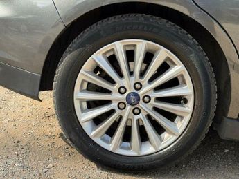 Ford C-Max 2.0 TDCi Titanium MPV 5dr Diesel Powershift Euro 6 (s/s) (Nav) (