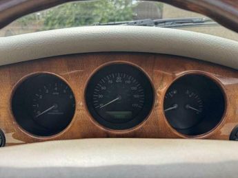 Jaguar XJ 4.0 V8 4dr