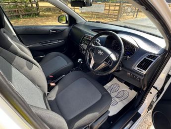 Hyundai I20 ACTIVE !! ULEZ COMPLIANT - NEW MOT - FULL SERVICE HISTORY - GREA