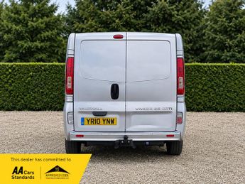 Vauxhall Vivaro 2900CDTI LWB SHR P/V SPORTIVE
