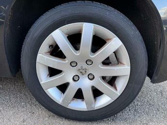 Peugeot 207 1.6 VTi SE Premium 5dr