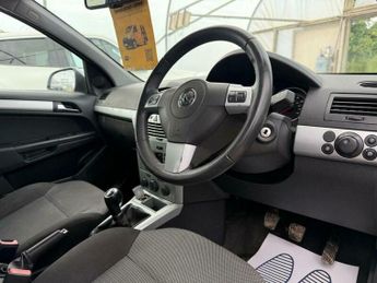 Vauxhall Astra 1.4i 16v Active 5dr