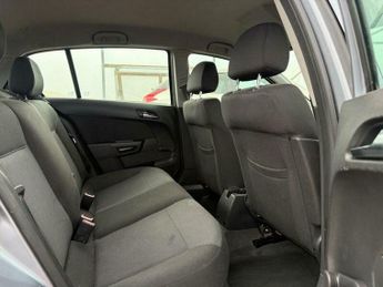 Vauxhall Astra 1.4i 16v Active 5dr