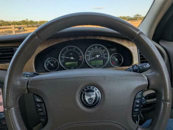 Jaguar S-Type 2.7D V6 SE 4dr