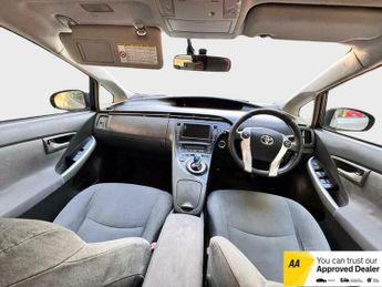 Toyota Prius 1.8 VVT-h T Spirit CVT Euro 5 (s/s) 5dr