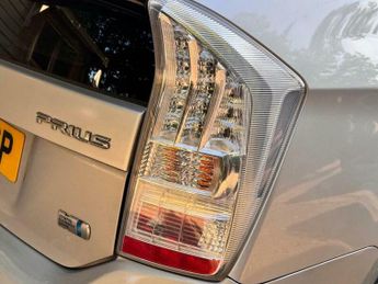 Toyota Prius 1.8 VVT-h T Spirit CVT Euro 5 (s/s) 5dr
