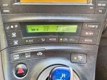 Toyota Prius 1.8 VVT-h T Spirit CVT Euro 5 (s/s) 5dr