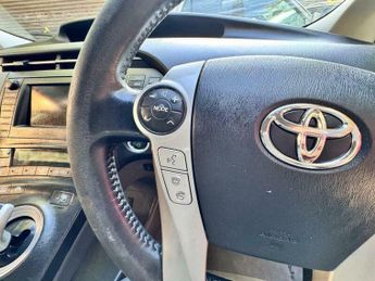 Toyota Prius 1.8 VVT-h T Spirit CVT Euro 5 (s/s) 5dr