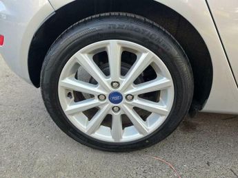 Ford Fiesta 1.0T EcoBoost Titanium Euro 6 (s/s) 5dr