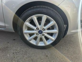 Ford Fiesta 1.0T EcoBoost Titanium Euro 6 (s/s) 5dr