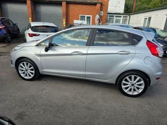 Ford Fiesta 1.0T EcoBoost Titanium Euro 6 (s/s) 5dr